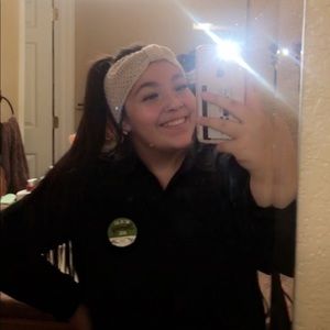 Meet your Posher, Isabel